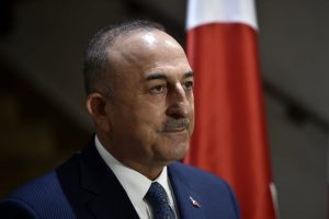 Bakan Çavuşoğlu: ‘Türkiye savaşın içine hemen girecek, oraya asker gönderecek gibi yorumlar doğru değil’