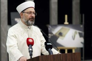 Diyanet İşleri Başkanı Erbaş: ’70 bin camimizde kitaplığımız, kütüphanemiz var’