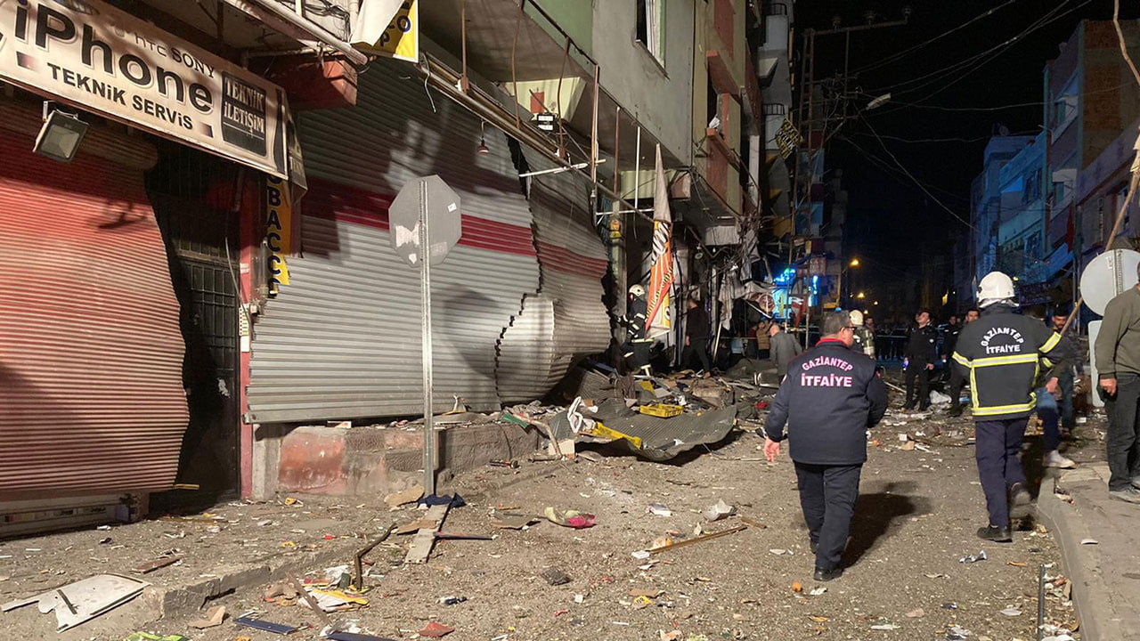 Gaziantep’te patlama oldu! Ortalık savaş alanına döndü 2 kişi yaralandı