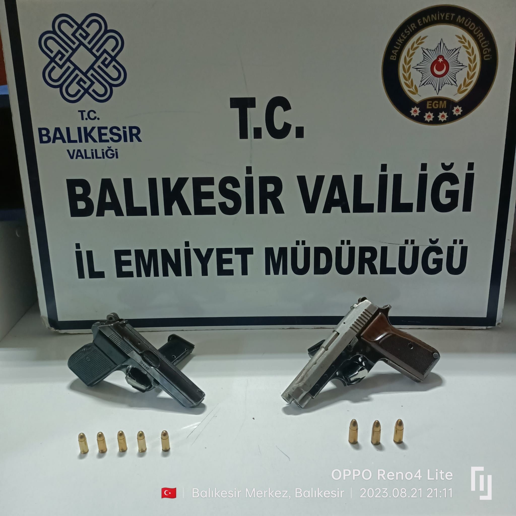  Balıkesir’de polis ekipleri il genelinde yaptıkları asayiş operasyonlarında çeşitli suçlardan