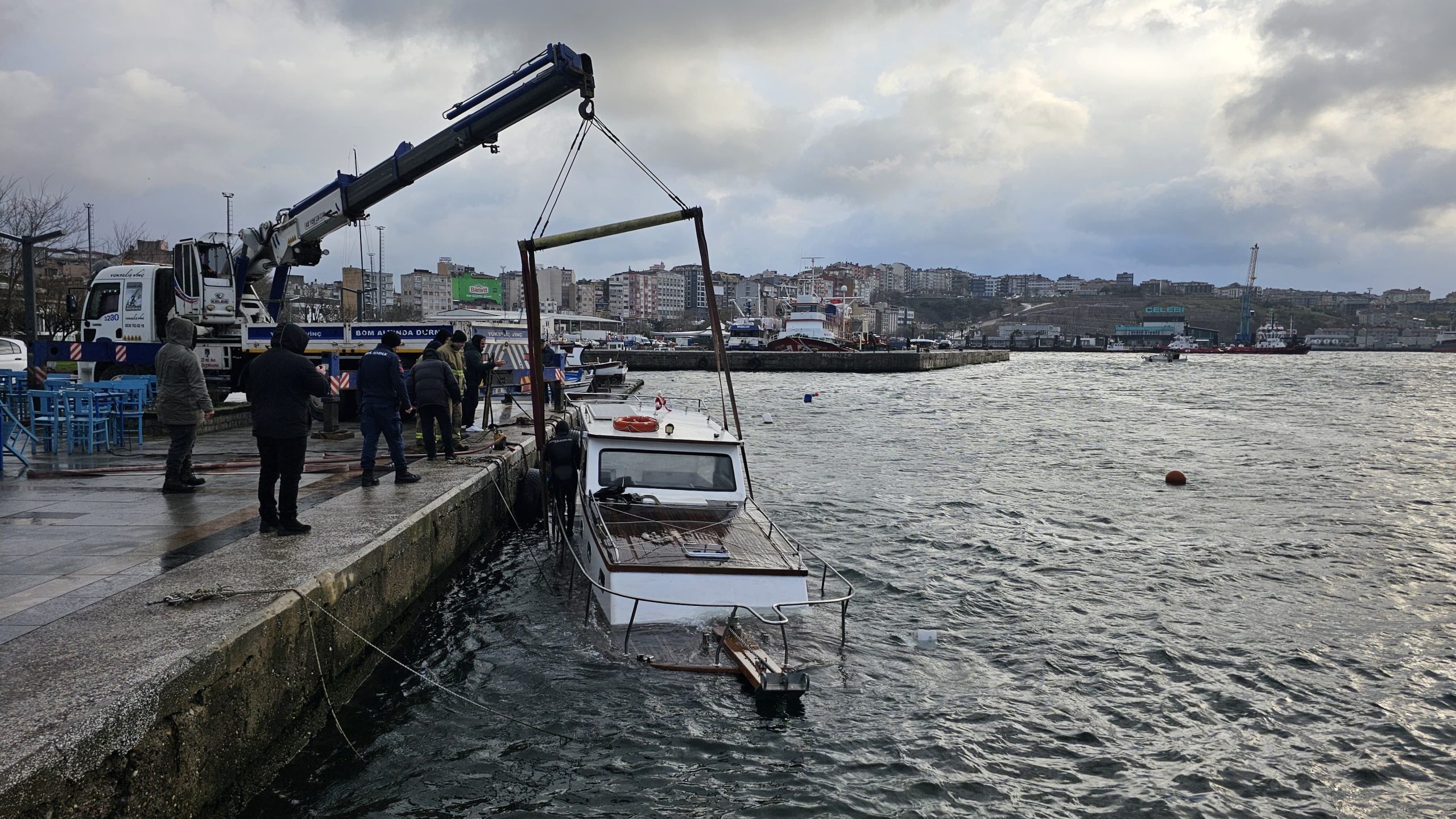 Balıkesir’in Bandırma ilçesinde şiddetli