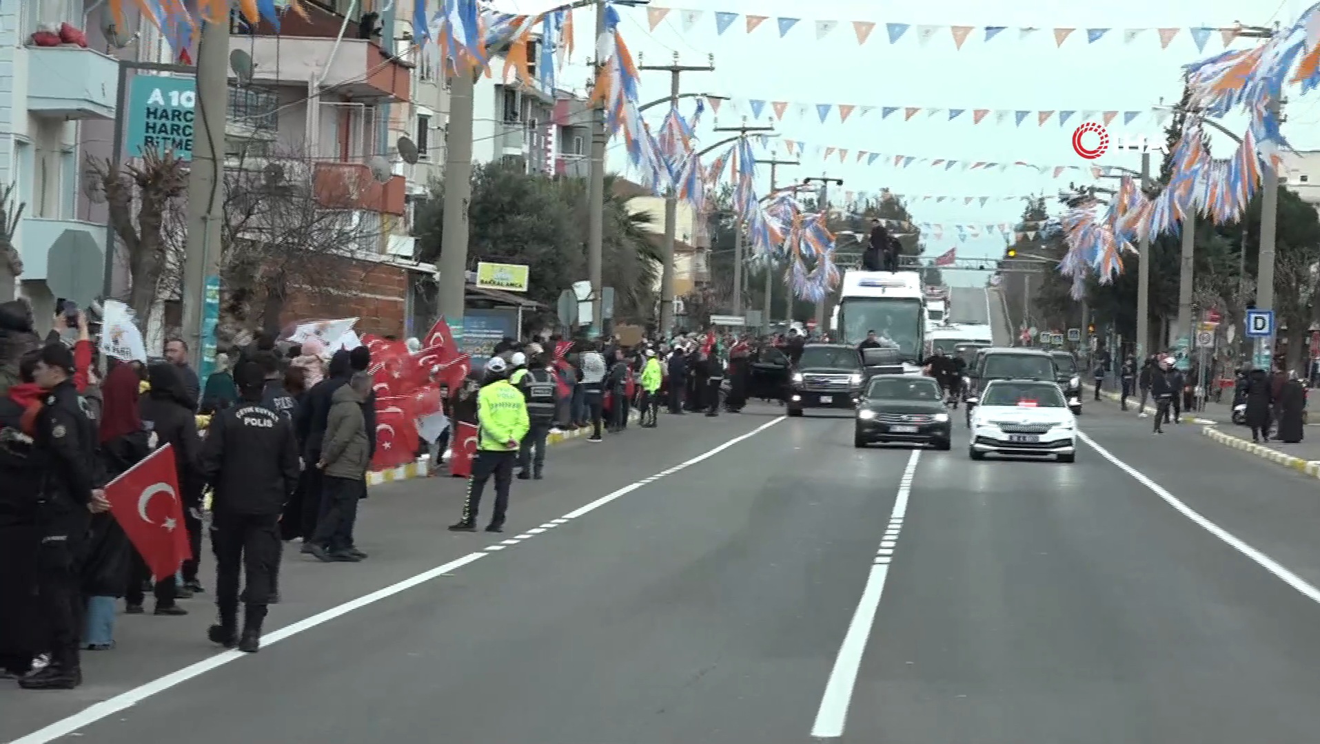 Cumhurbaşkanı Recep Tayyip Erdoğan, Balıkesir’de düzenlenen miting nedeniyle Balıkesir’e geldi.