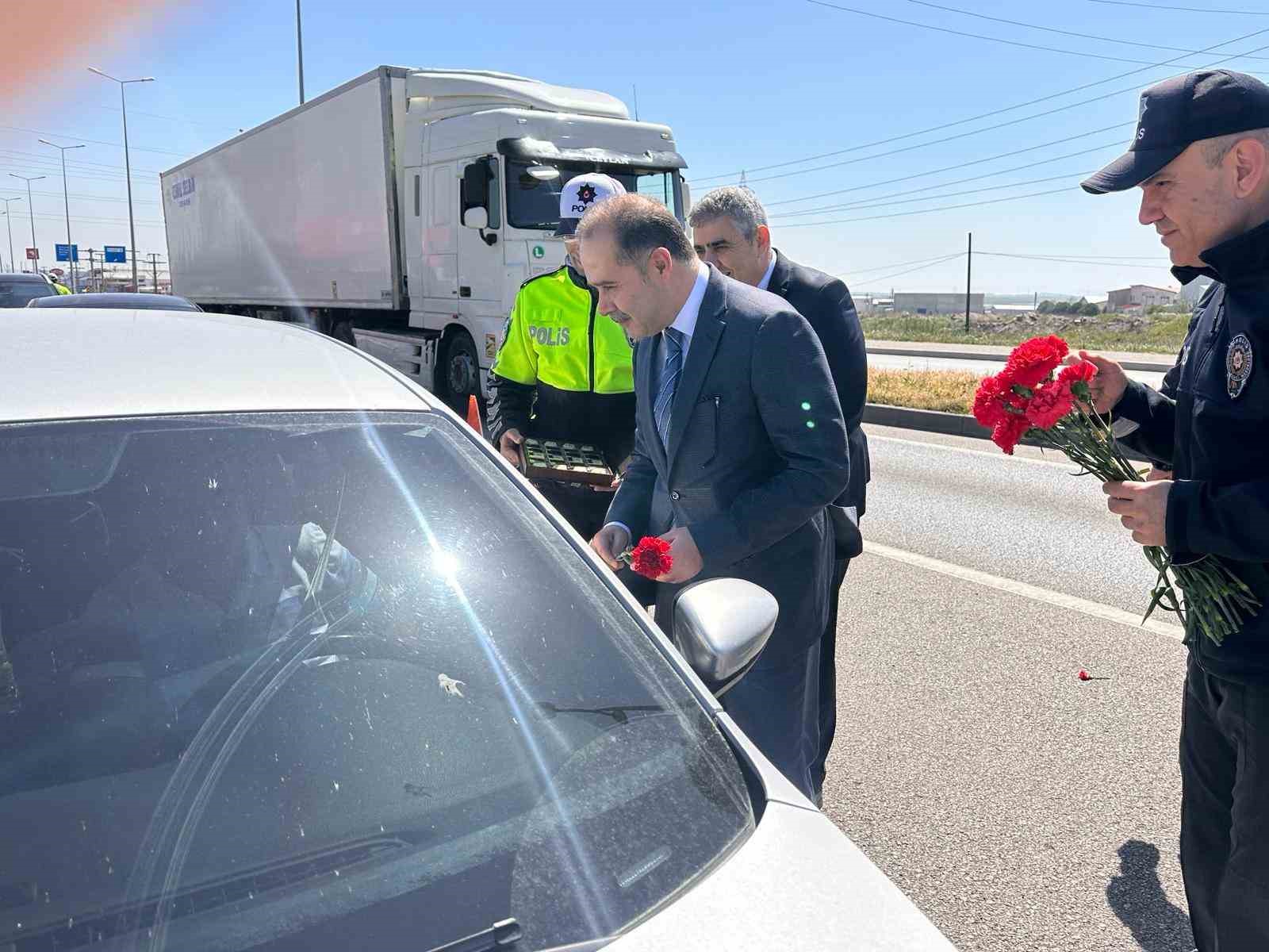 Bandırma Kaymakamı Engin Aksakal, Ramazan Bayramı yoğunluğu sebebiyle artan trafik