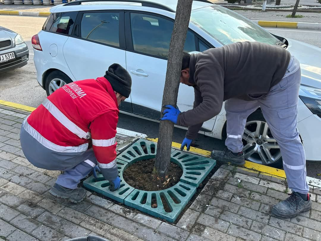 Balıkesir’in Bandırma ilçesinde, yayaların daha güvenli ve rahat bir şekilde