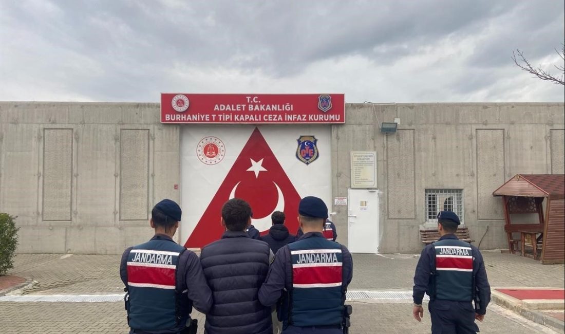 Balıkesir’de 6 günlük operasyonlarda 45 düzensiz göçmen yakalandı, gözaltına alınan