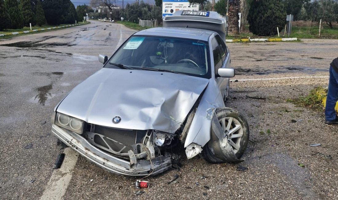 Balıkesir’in Erdek ilçesi Düzler Kavşağı’nda meydana gelen trafik kazasında bir