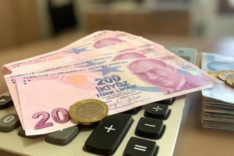 Bankalar belli dönemlerde müşterilerine faizsiz kredi kampanyaları düzenliyor. Düşük tutarlarda