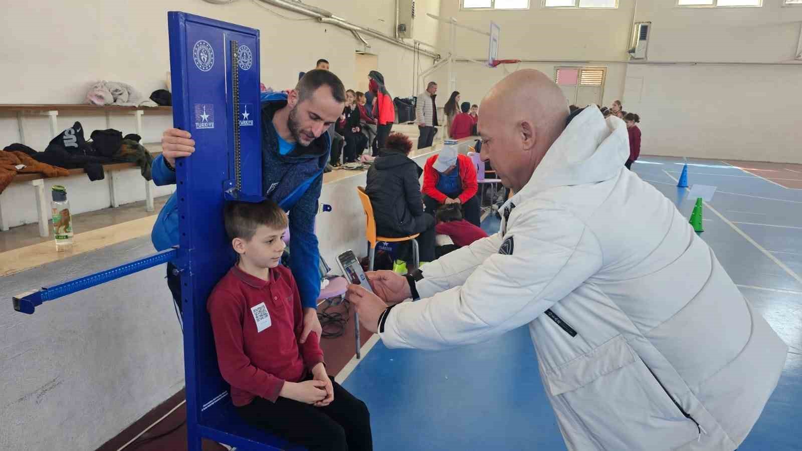 Balıkesir’in Bandırma ilçesinde, Gençlik ve Spor Bakanlığı ile Milli Eğitim