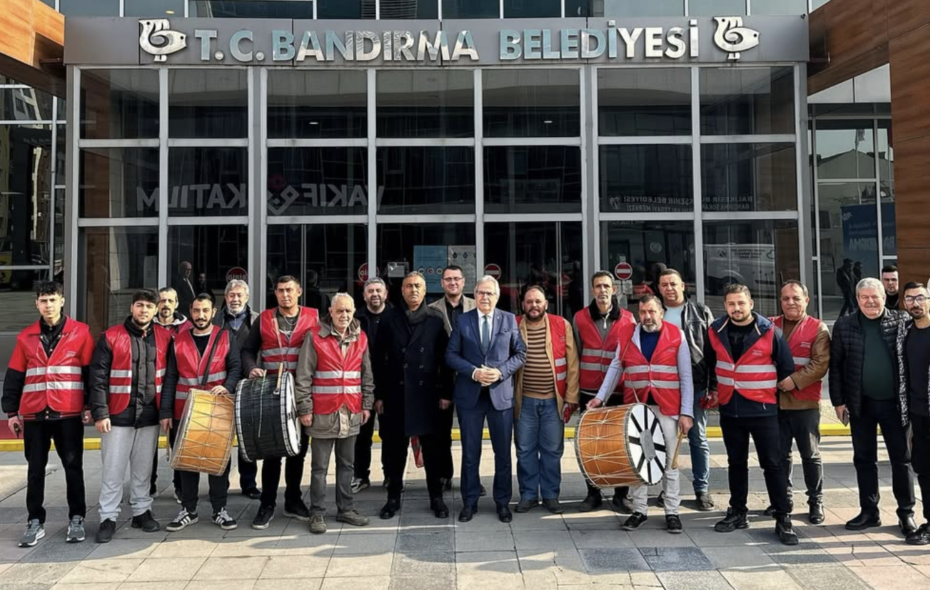 Bandırma Belediyesi, Ramazan ayı boyunca sahur geleneğini sürdürecek olan davulcuların