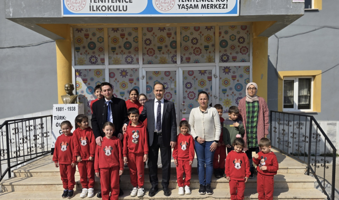 Bandırma Kaymakamı Engin Aksakal, Yeniyenice Mahallesi’nde bulunan Yeniyenice İlkokulu ve